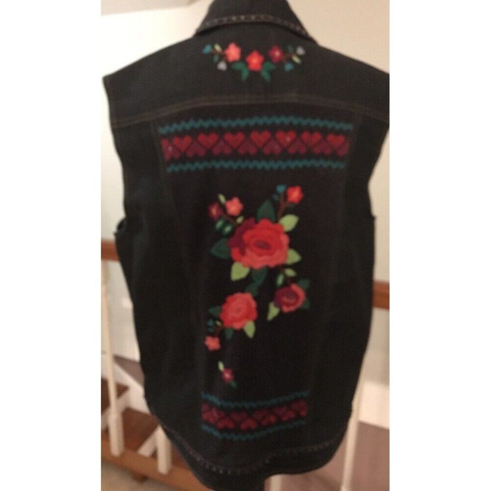 Alfred Dunner Black Denim Vest sz 18 Floral Knit Back Embellished Embroidered
